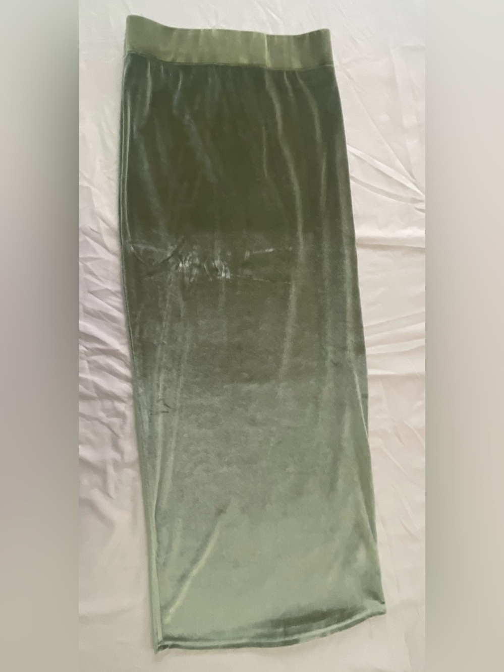 Finesse Velvet Maxi Skirt in Sage Green